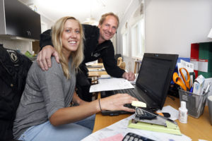 Mats Sjöstrand arbetar tätt ihop med dottern Emelie Eriksson, som jobbar med administrationen.